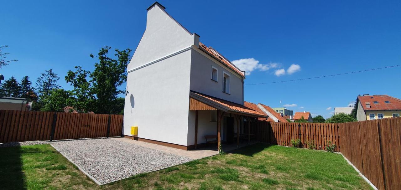 Villa Dom W Miescie Reszel Exterior foto